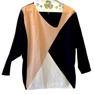 Aaeda Sweater Top, SZ M, PTP 22", Length 24", Off Center V Neck, Tri-Color Top,